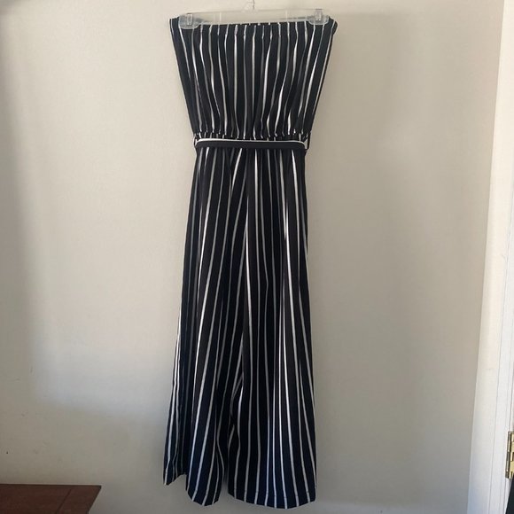 Strapless Black and White Jumpsuit with Tie Belt and Pockets - Picture 1 of 7